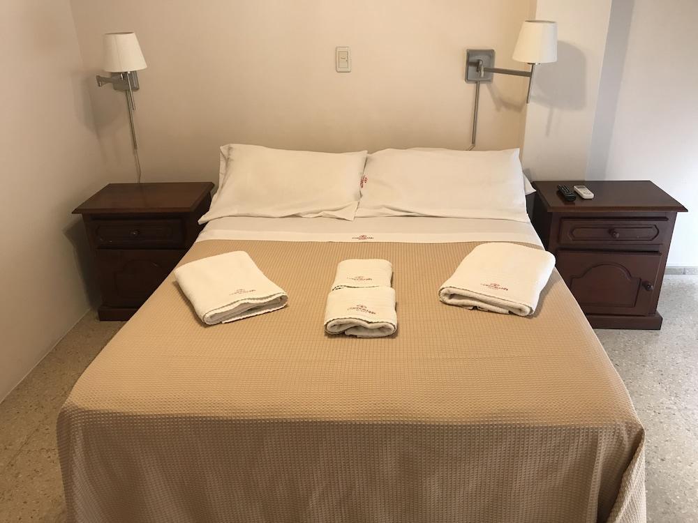 Apart Hotel Cordoba Inn Buitenkant foto